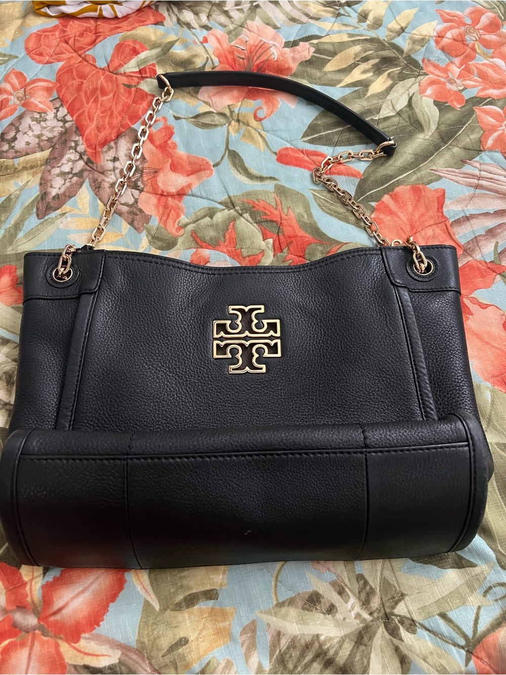 Tory Burch Black Pebbled Leather Shoulder Bag with Gold Logo and Wristlet - Picture 2 of 4